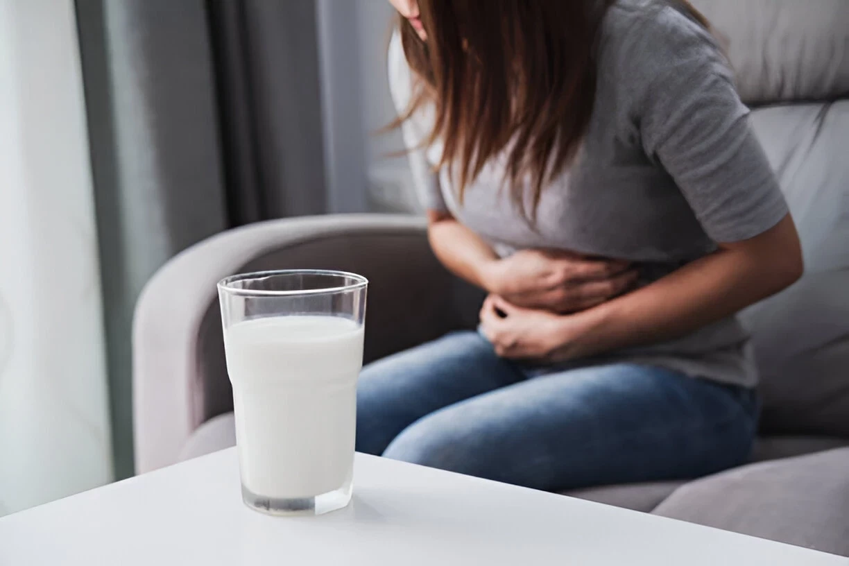 SAKIT PERUT SETELAH MINUM SUSU: PENYEBAB DAN CARA MENGATASINYA