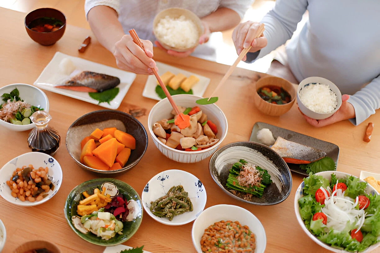 DIET OKINAWA: RAHASIA SEHAT DAN PANJANG UMUR DARI JEPANG