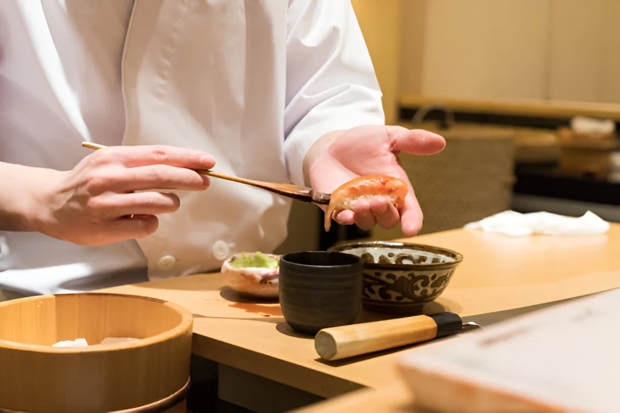 APA ITU OMAKASE: PENGALAMAN KULINER JEPANG YANG ISTIMEWA