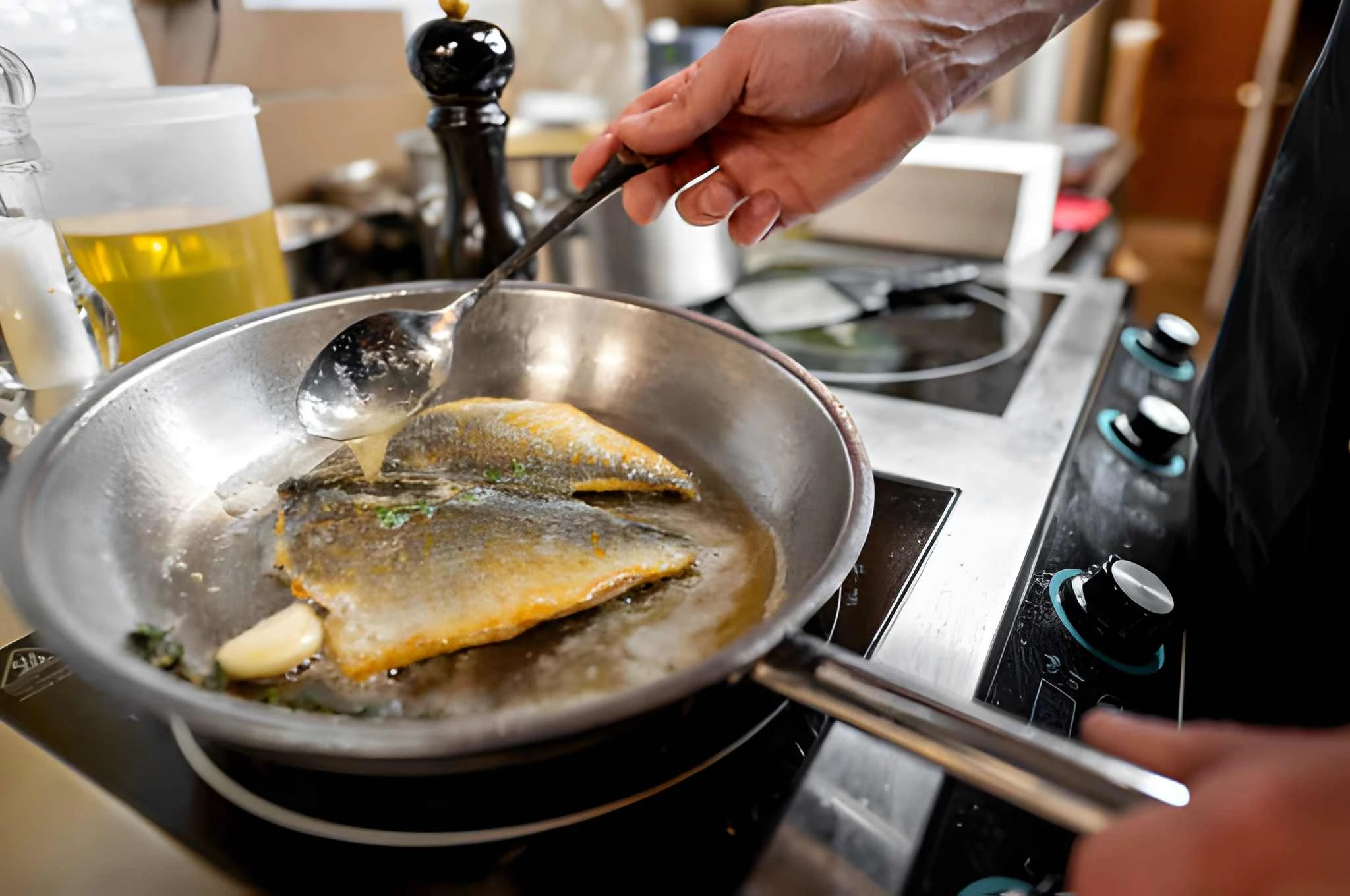 8 Tips Memasak Ikan Air Laut Agar Tidak Bau Amis