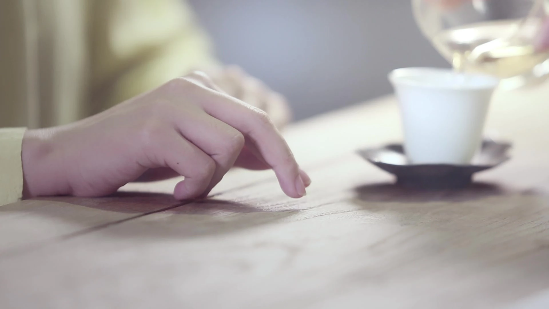 Asal Usul Ketuk Jari Saat Minum Teh Tiongkok