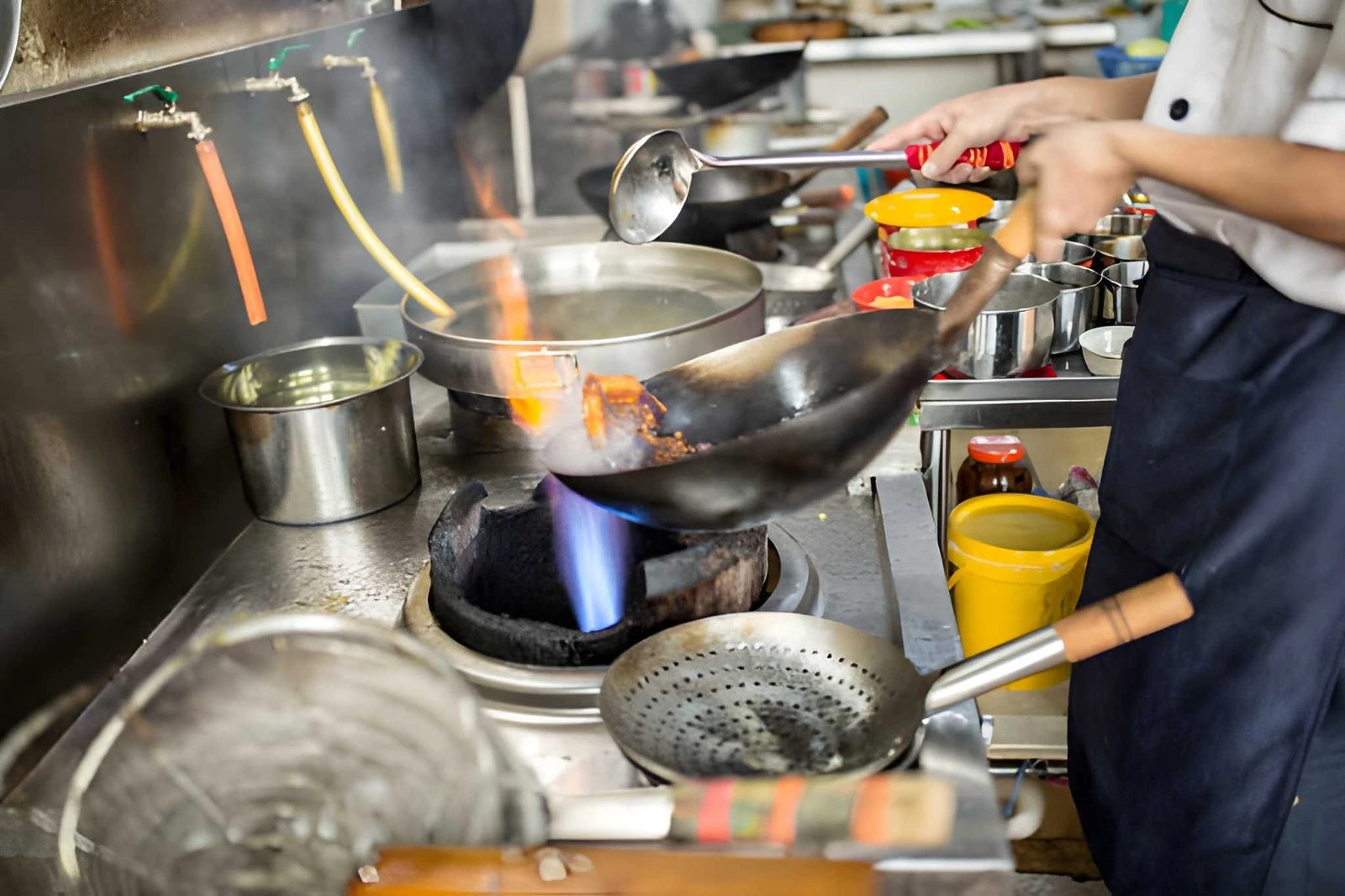 Teknik Memasak Stir Fry (Menumis): Rahasia Masakan Cepat, Sehat, dan Lezat