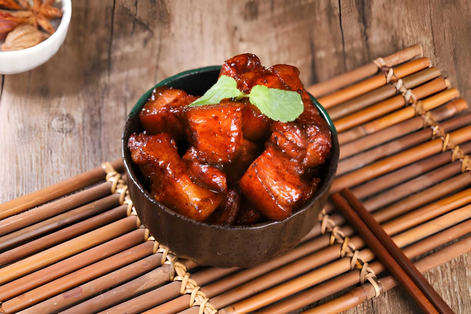 Hong Shao Rou: Daging Babi Merah Khas Tiongkok yang Kaya Rasa