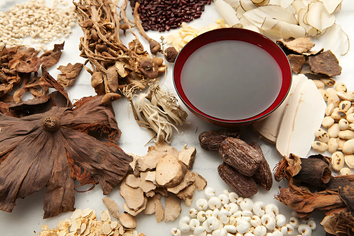 MANFAAT KESEHATAN LIANG TEH: SANGAT BAIK UNTUK MEREDAKAN PANAS DALAM