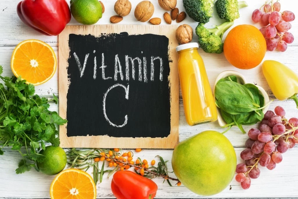Vitamin C: Pentingnya Bagi Kesehatan Tubuh, Seberapa Banyak Yang Dibutuhkan, dan Cara Memperolehnya