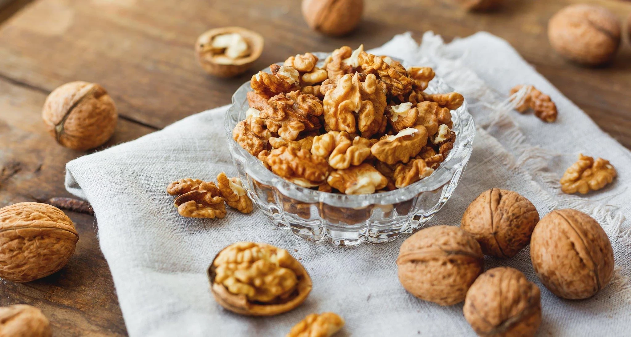 Kacang Kenari: Kandungan Gizi dan Manfaat Kesehatannya