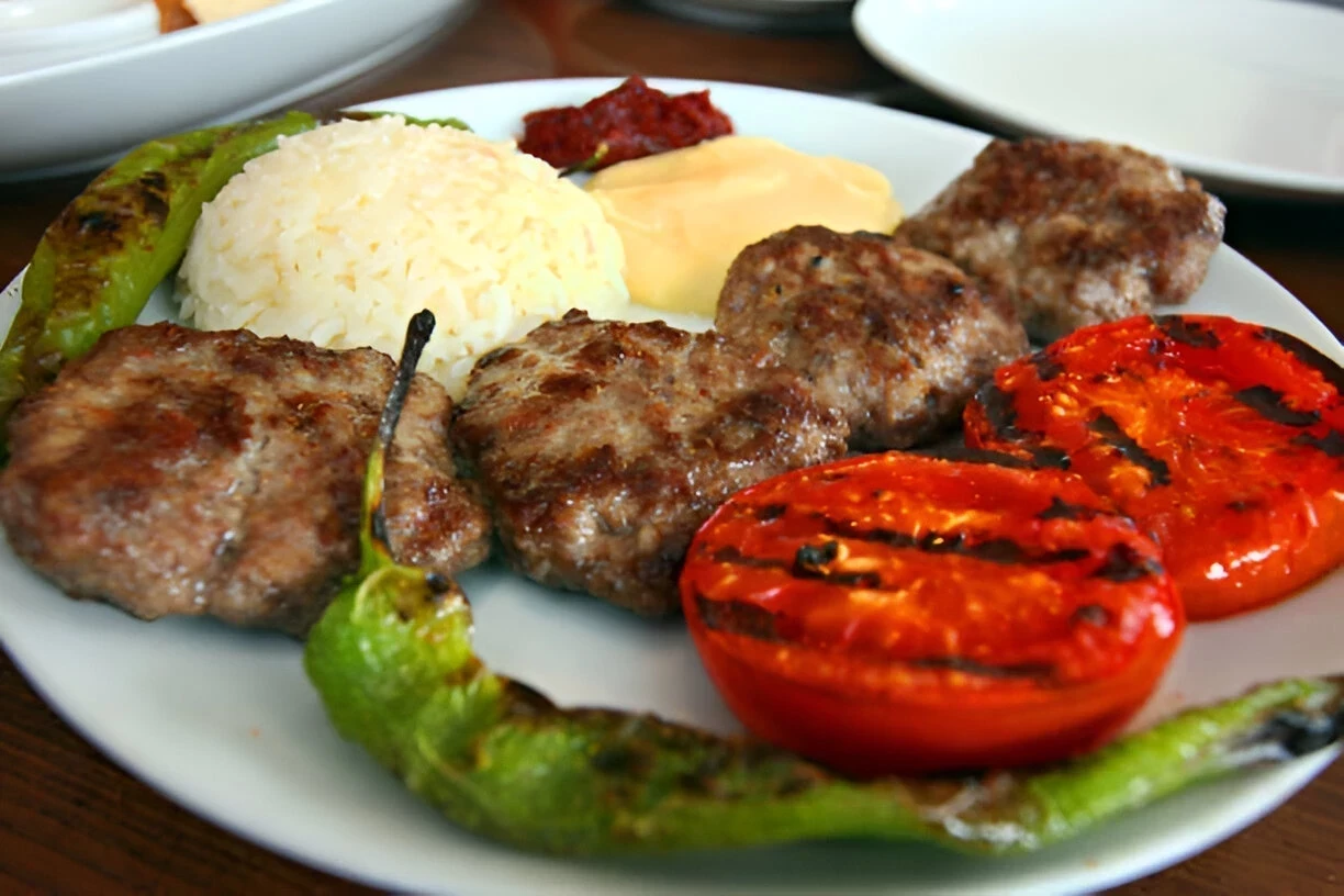 6 Bumbu Marinasi Daging Kambing Khas Timur Tengah Untuk Meal Prep: Lezat, Aromatik dan Tahan Lama
