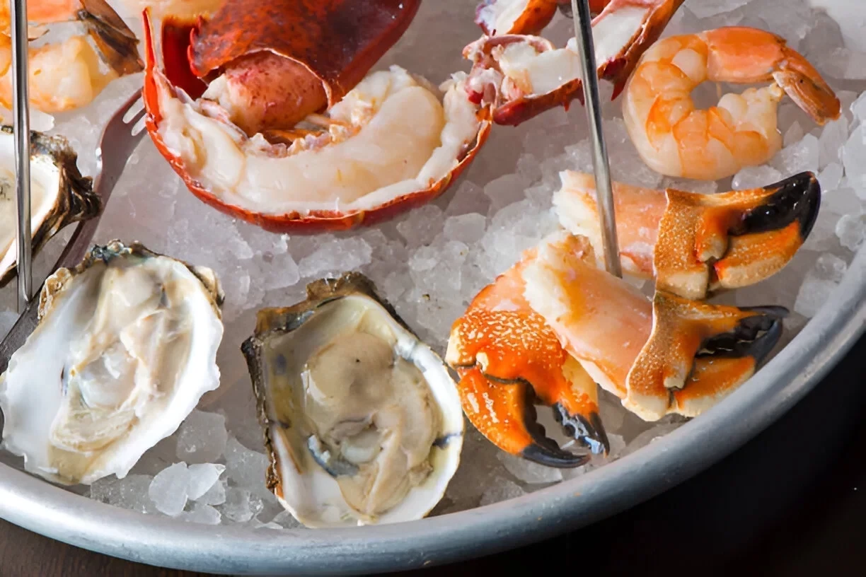 Bahaya Makan Seafood Terlalu Banyak Bagi Kesehatan Tubuh