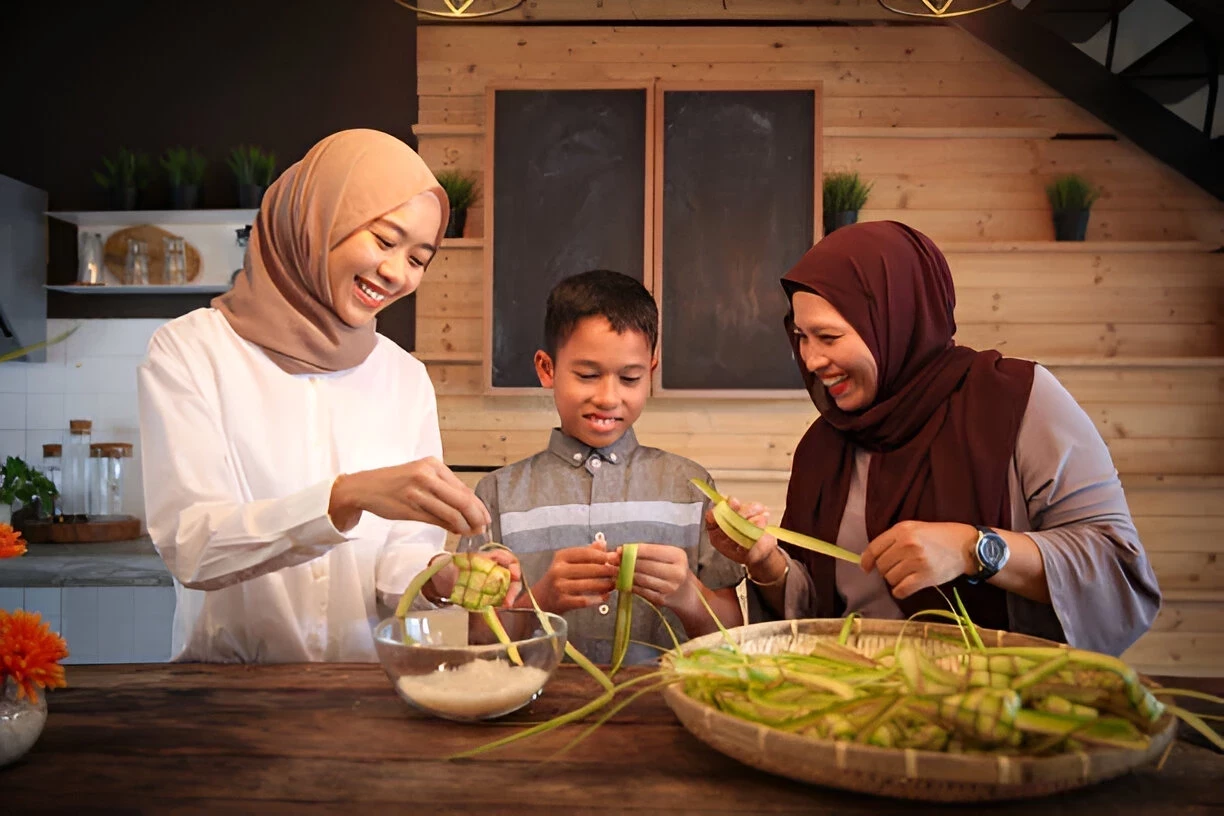 Kenapa Ketupat Identik Dengan Lebaran
