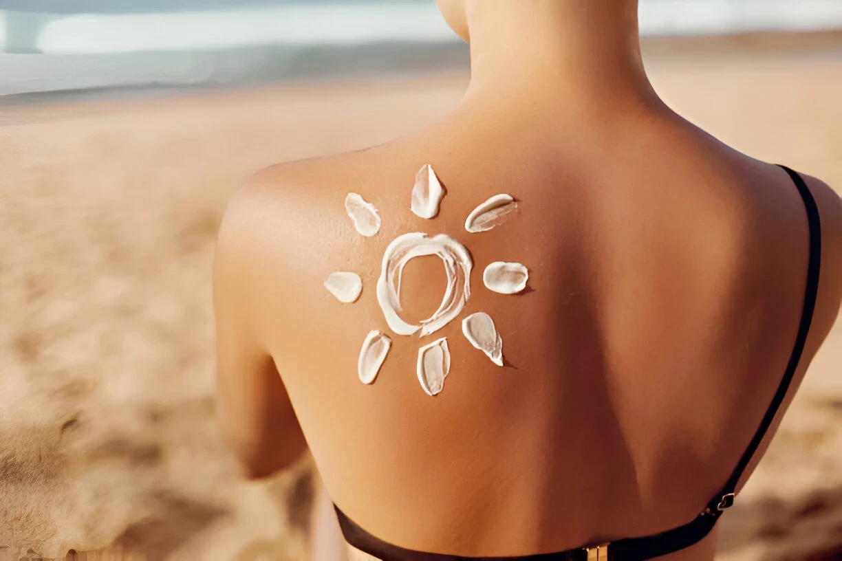 Sunscreen (Tabir Surya): Perbedaan Antara Jenis Physical, Chemical dan Hybrid