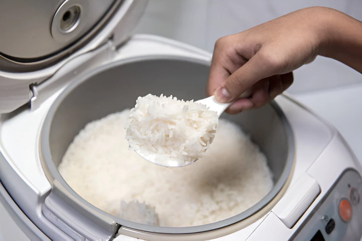 Cara Memasak Nasi Putih Agar Pulen dan Sempurna