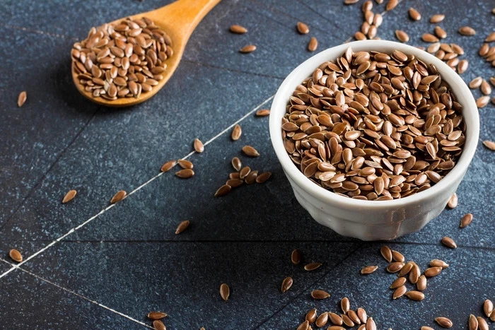 Flaxseed (Biji Rami): Manfaat, Kandungan Gizi, dan Efek Samping