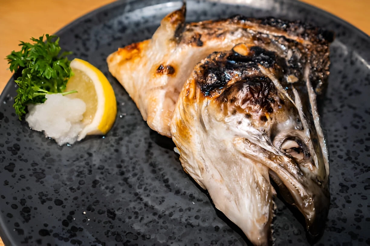 Sering Diabaikan: Ketahui Manfaat Kesehatan Kepala Ikan Salmon
