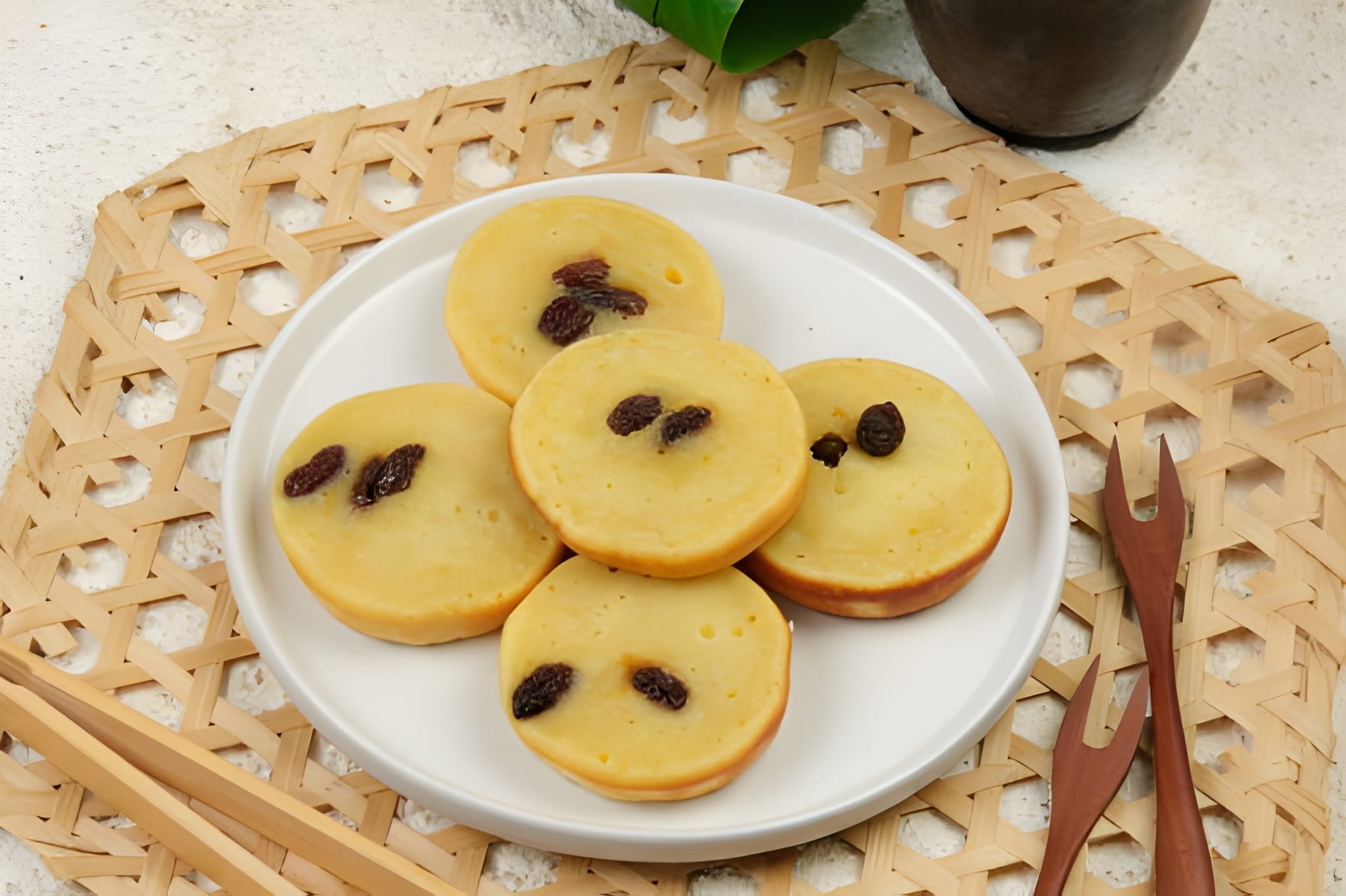 Kue lumpur adalah jajanan Indonesia yang bebas gluten dan gluten free