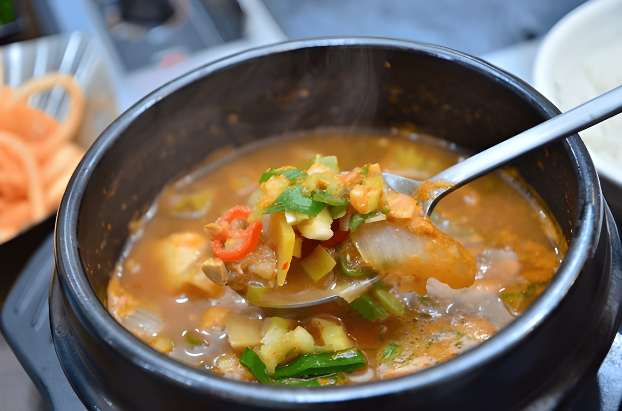 Doenjang jjigae adalah sup yang juga merupakan salah satu makanan sehat Korea