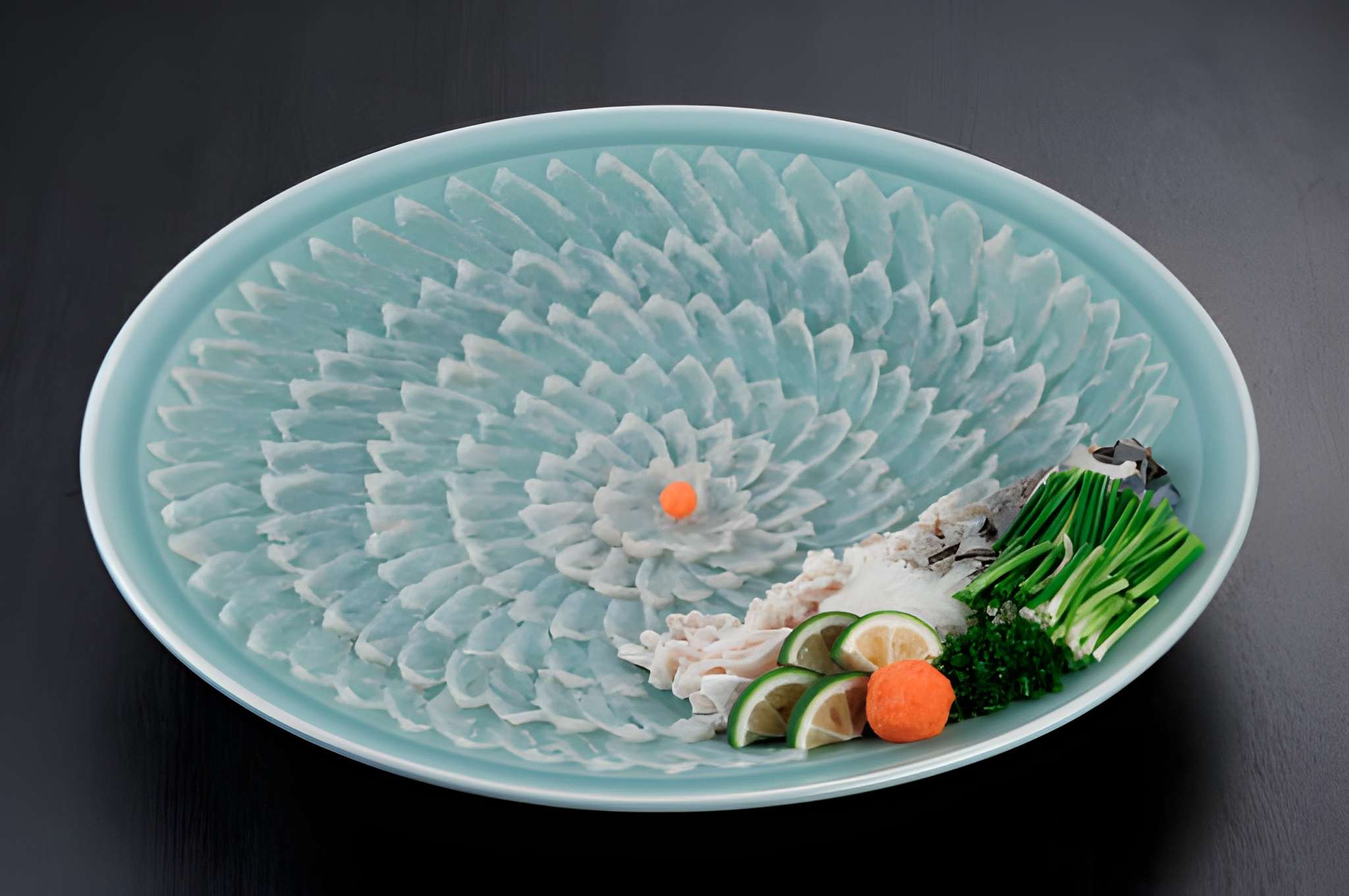 Fugusashi yaitu sashimi ikan fugu